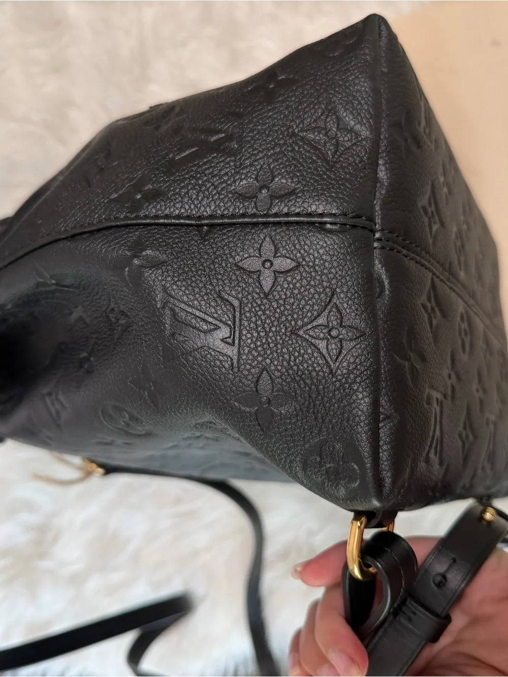 LOUIS VUITTON MONTSOURIS NM BACKBACK